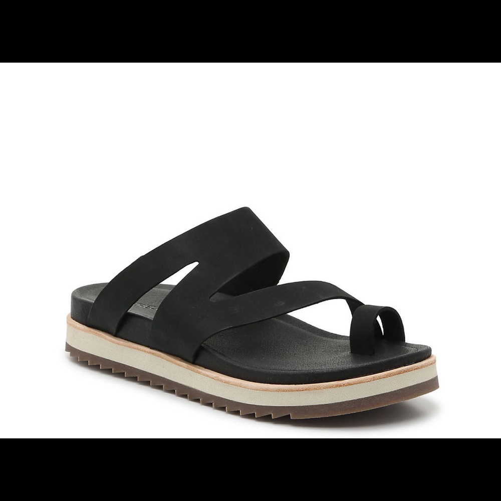 New Merrell Sandals - Picture 4 of 4